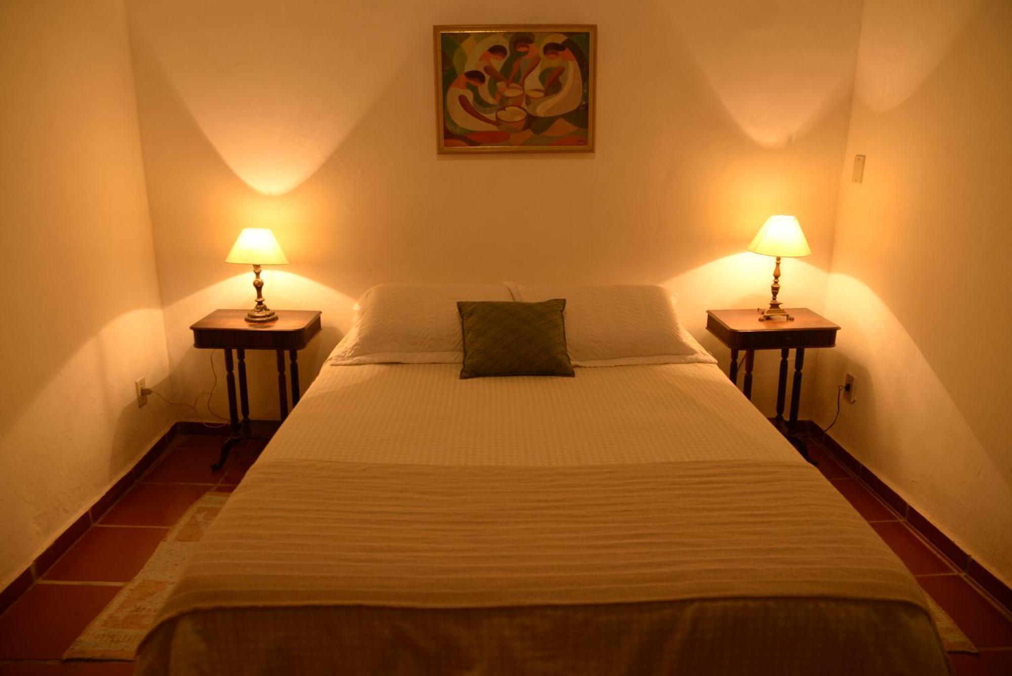 Hotel Pousada Esmeralda 伊塔蒂亚亚 外观 照片