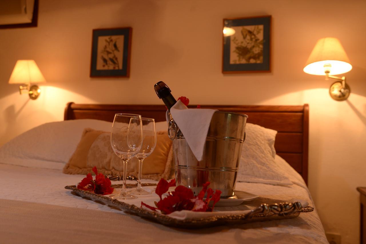 Hotel Pousada Esmeralda 伊塔蒂亚亚 外观 照片